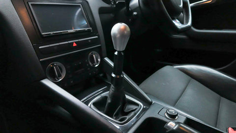 VW Golf Mk4/Mk5/Mk6/Mk7 Extender and Gear Knob